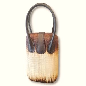 Like New Woven Hand Bag Hard Shell